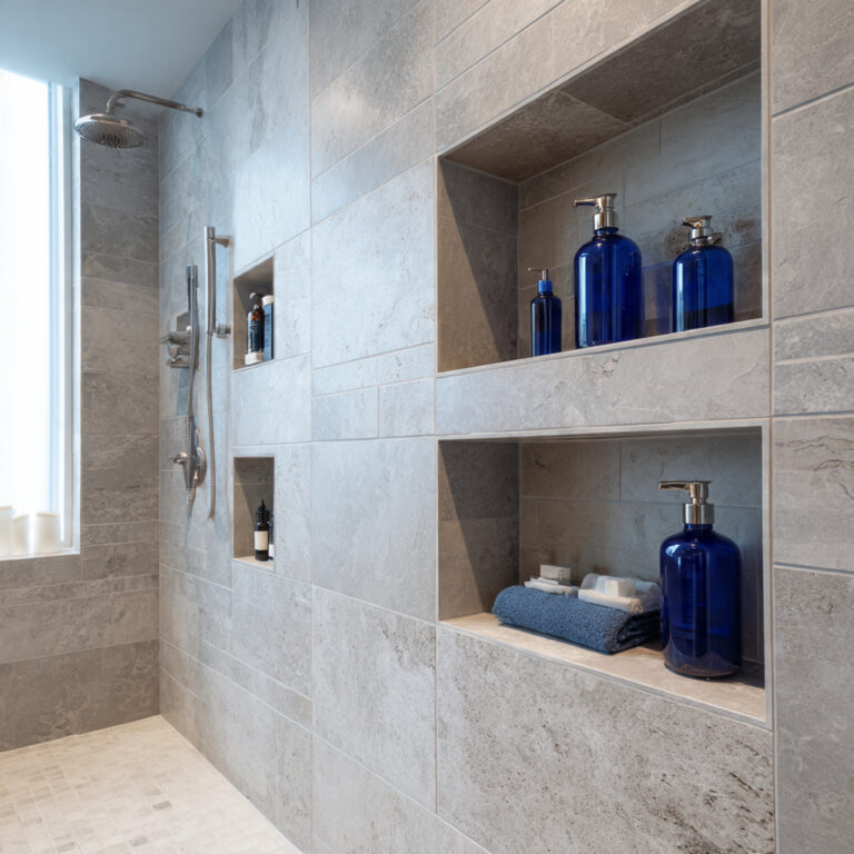 21 Smart Bathroom Storage Ideas for Tiny Apartments That Save Space