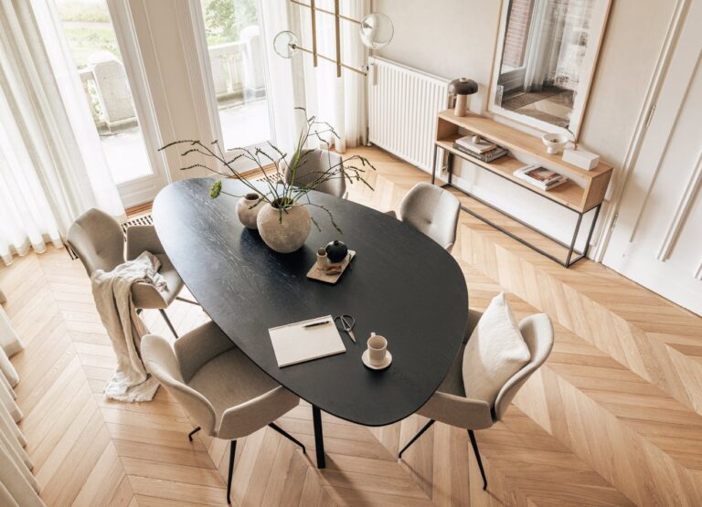 13 Dining Room Centerpiece Ideas That Aren’t Overdone